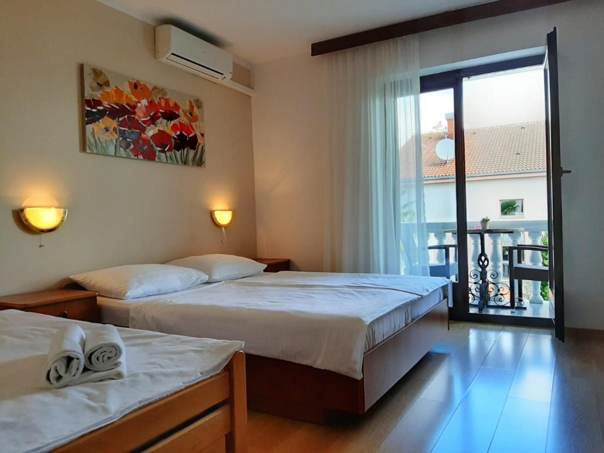 Pansion Katarina Bed & Breakfast Malinska Exterior foto
